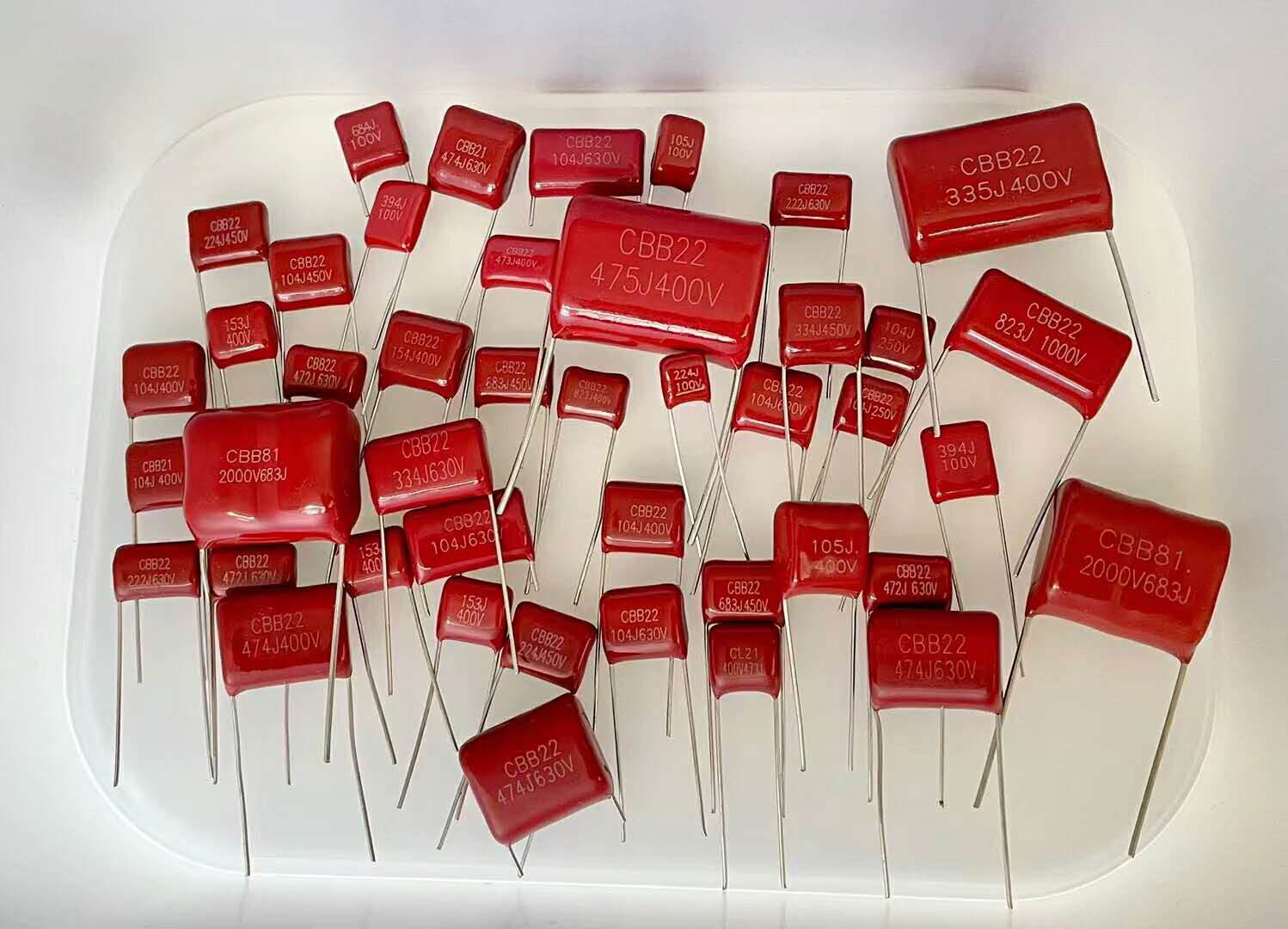 在高溫和潮濕環(huán)境中，如何延長(zhǎng)CBB電容壽命？