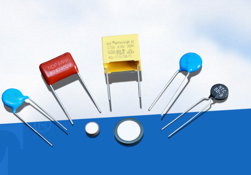 什么是直流電容器和交流電容器？